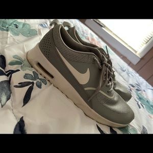 Nike Air Max Thea Sneakers